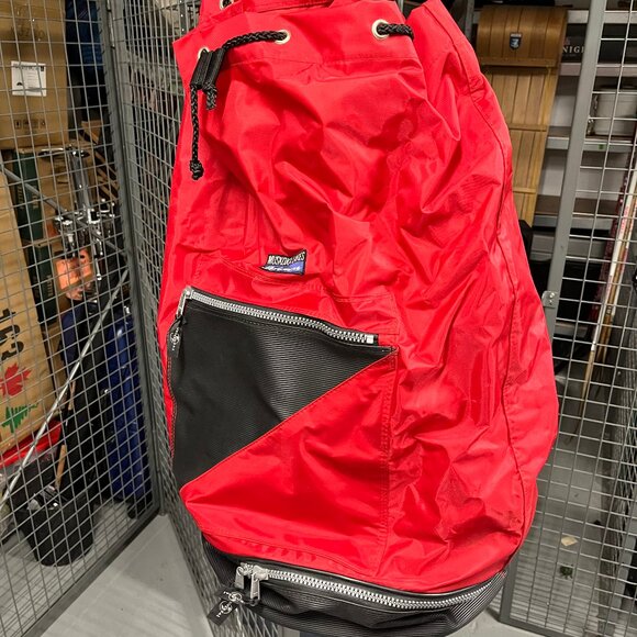 Muskoka Lakes Performance- Large Bucket Bag - Picture 2 of 6